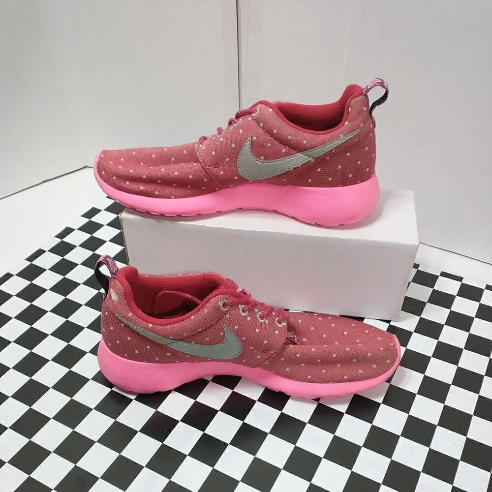 NIKE ROSHE ONE PRINT GIRLS YOUTH SHOES 677784 606 SIZE 7Y